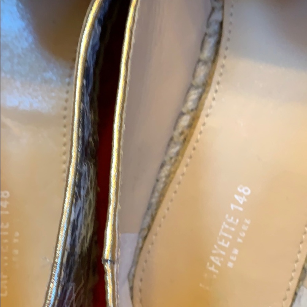 Shoes - Picture 3 of 4